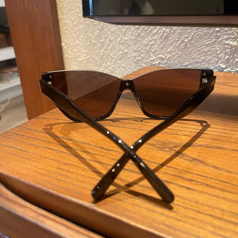 Rebecca Minkoff Selma Sunglasses - Picture 6 of 6